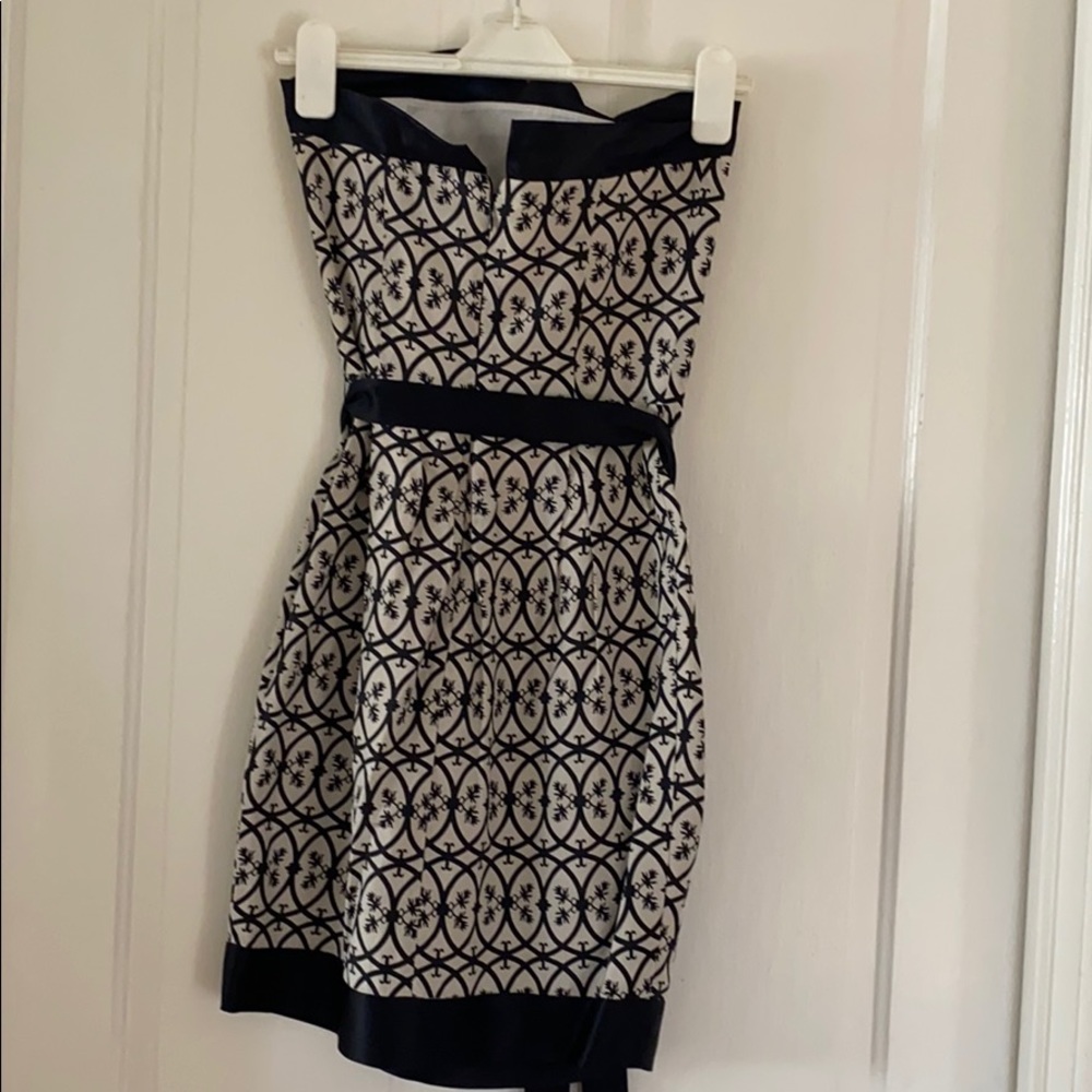 Too small - Picture 2 of 2